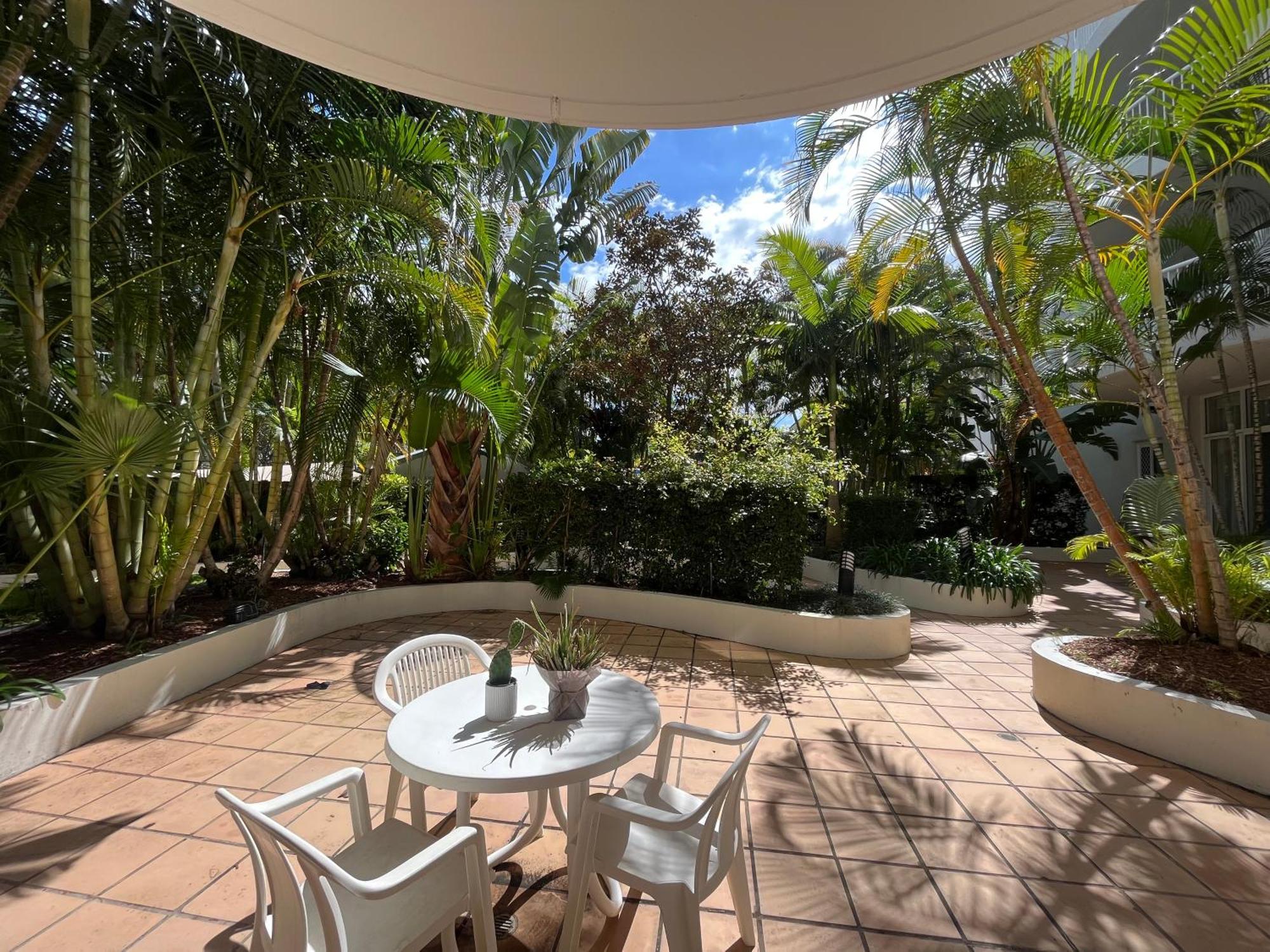 Surf Parade Resort Gold Coast Exterior foto