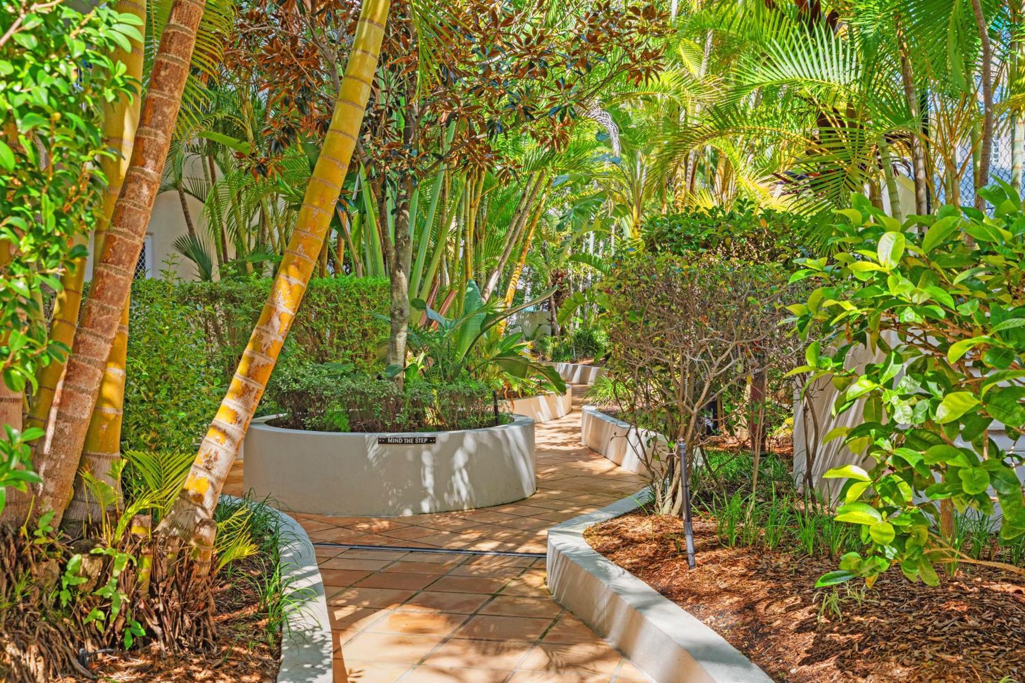 Surf Parade Resort Gold Coast Exterior foto