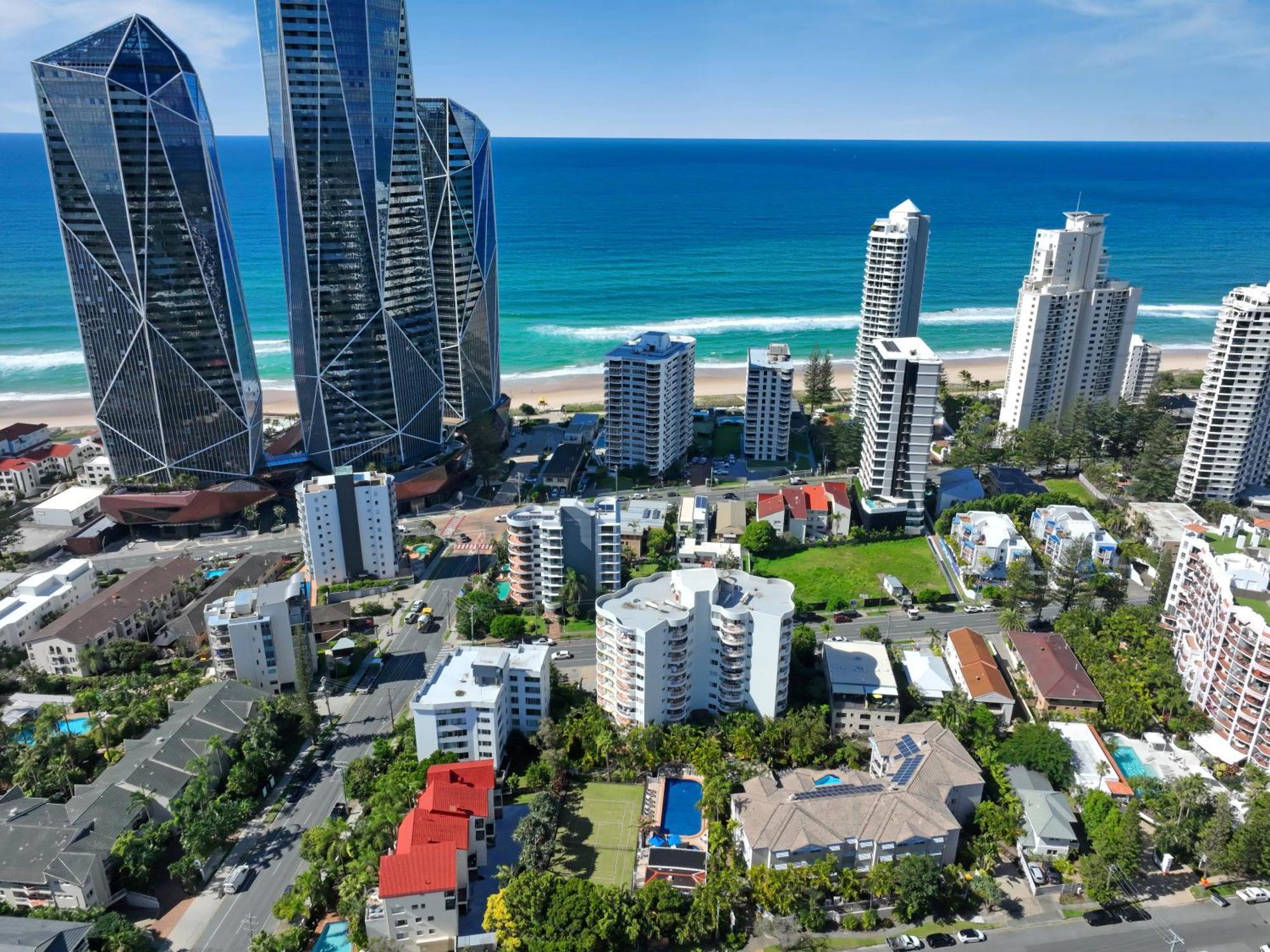Surf Parade Resort Gold Coast Exterior foto